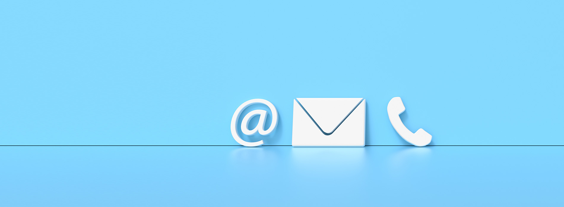 The image shows a computer screen with an open email application, displaying an envelope icon and a blank email composition window, set against a light blue background.